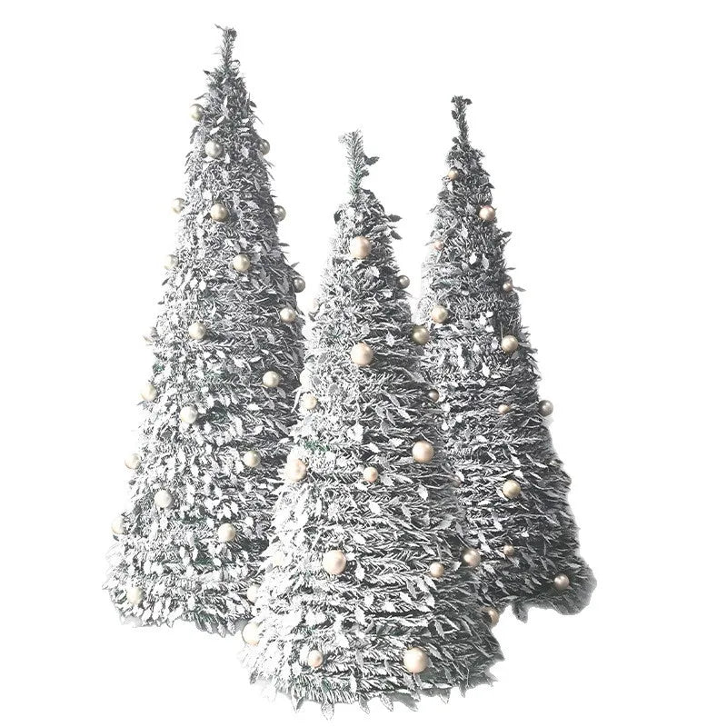 Árvore de Natal com detalhes em neve