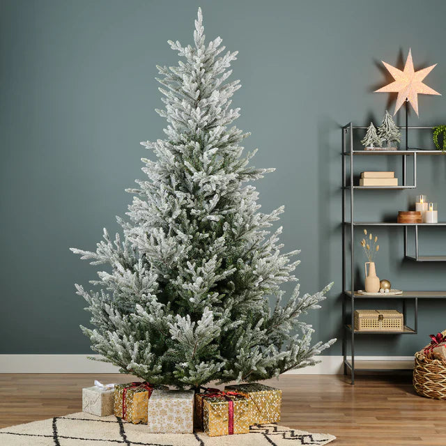 Árvore de Natal Nevada 2,10m de Altura - 1.286 Galhos - com luzes LED